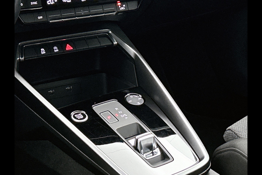 Audi A3 Sportback 35 TFSI Business edition Automaat (NAVI, ADAPTIVE CRUISE, CARPLAY, VIRTUAL COCKPIT, 1e EIGENAAR)