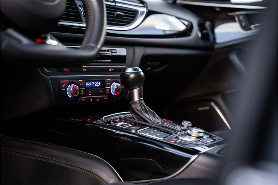 Audi RS6 Avant C7.5 4.0 TFSI quattro performance Pro Line Plus - Keramisch | Panorama | B&O | Memory | HUD