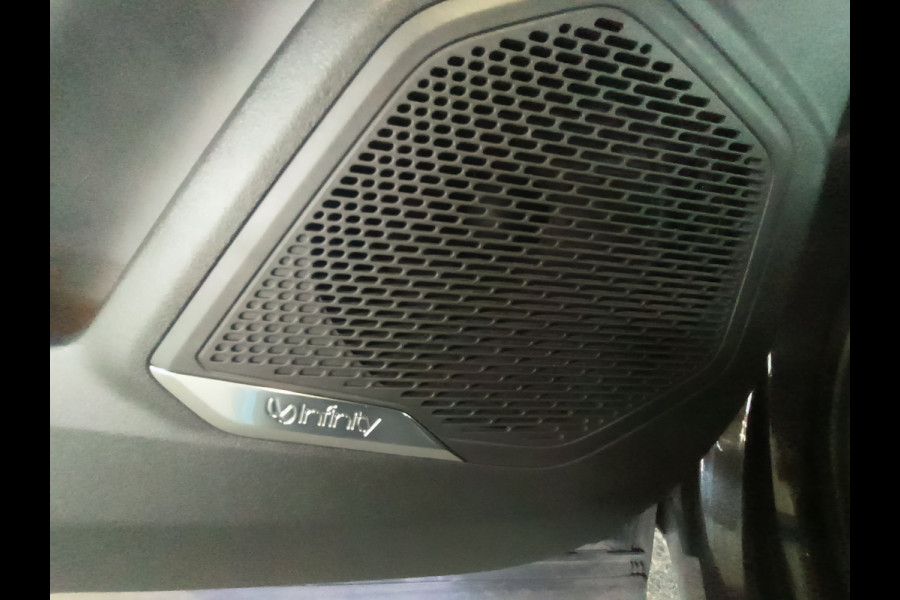 Lynk & Co 01 1.5 261PK Plug-in Hybrid * 360* camera Pano/dak Apple/Carplay Adaptive/Cruise Rijklaar + 12 maanden Bovag-garantie Henk Jongen Auto's in Helmond,  al 50 jaar service zoals 't hoort!