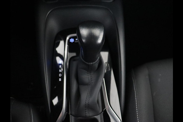 Toyota Corolla 1.8 Hybrid Business Plus | Stoelverwarming | Carplay | Adaptive cruise | Camera | Full LED | Climate control | Keyless | Digital Cockpit | Bluetooth