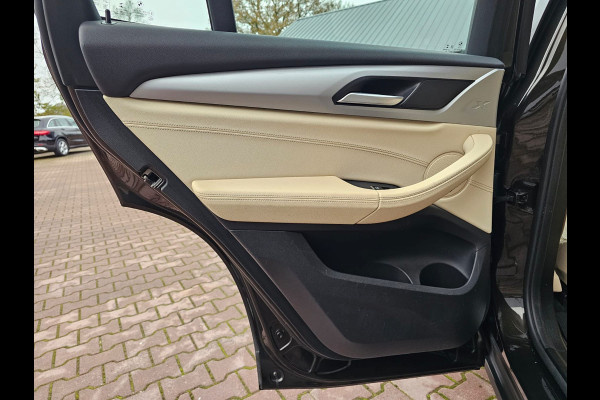 BMW X3 xDrive20i High Executive | Automaat | Pano | Leder | Elek. klep | Camera | LED | Stoelverwarming | Navi |