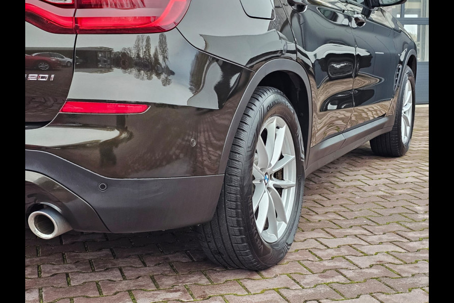 BMW X3 xDrive20i High Executive | Automaat | Pano | Leder | Elek. klep | Camera | LED | Stoelverwarming | Navi |