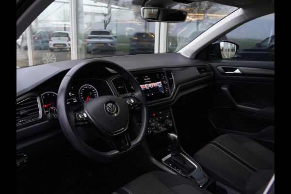 Volkswagen T-Roc 1.5 TSI Style Business | Panodak | Navigatie | Climate Control | Android/Apple Carplay