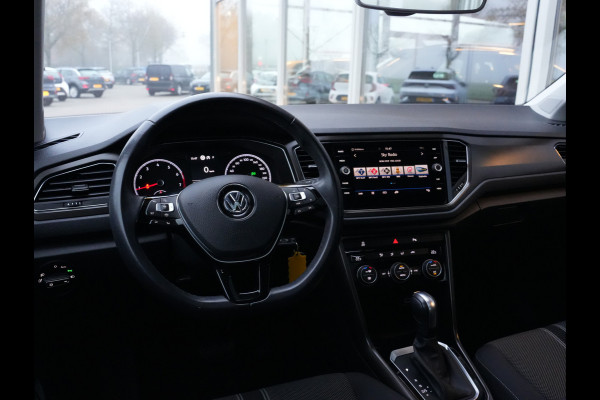 Volkswagen T-Roc 1.5 TSI Style Business | Panodak | Navigatie | Climate Control | Android/Apple Carplay