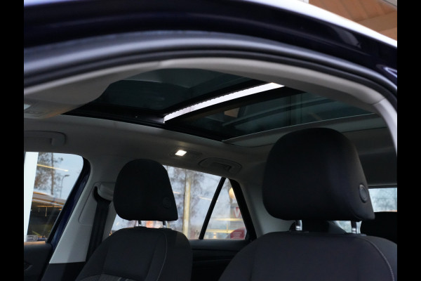 Volkswagen T-Roc 1.5 TSI Style Business | Panodak | Navigatie | Climate Control | Android/Apple Carplay