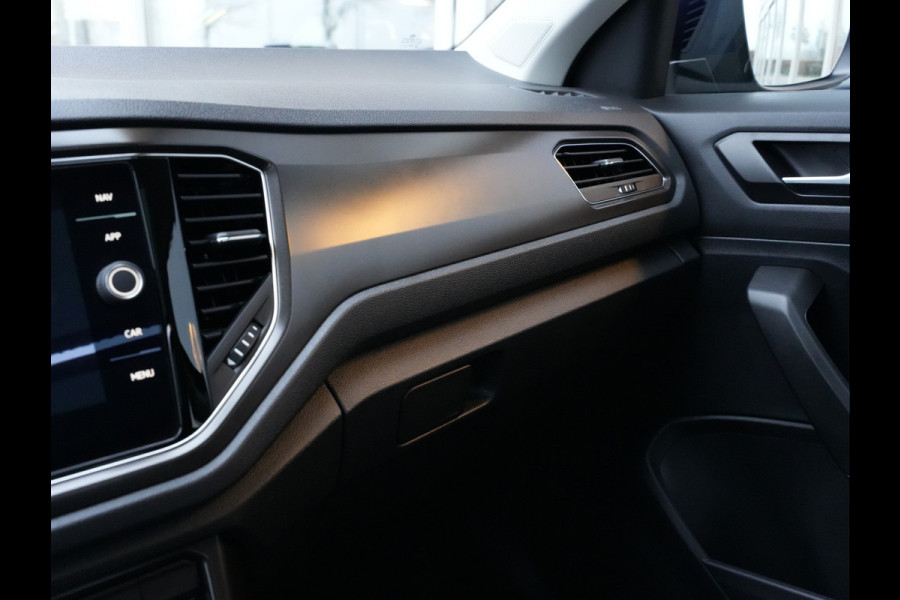 Volkswagen T-Roc 1.5 TSI Style Business | Panodak | Navigatie | Climate Control | Android/Apple Carplay