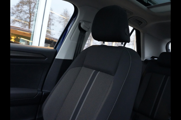 Volkswagen T-Roc 1.5 TSI Style Business | Panodak | Navigatie | Climate Control | Android/Apple Carplay