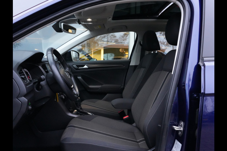 Volkswagen T-Roc 1.5 TSI Style Business | Panodak | Navigatie | Climate Control | Android/Apple Carplay