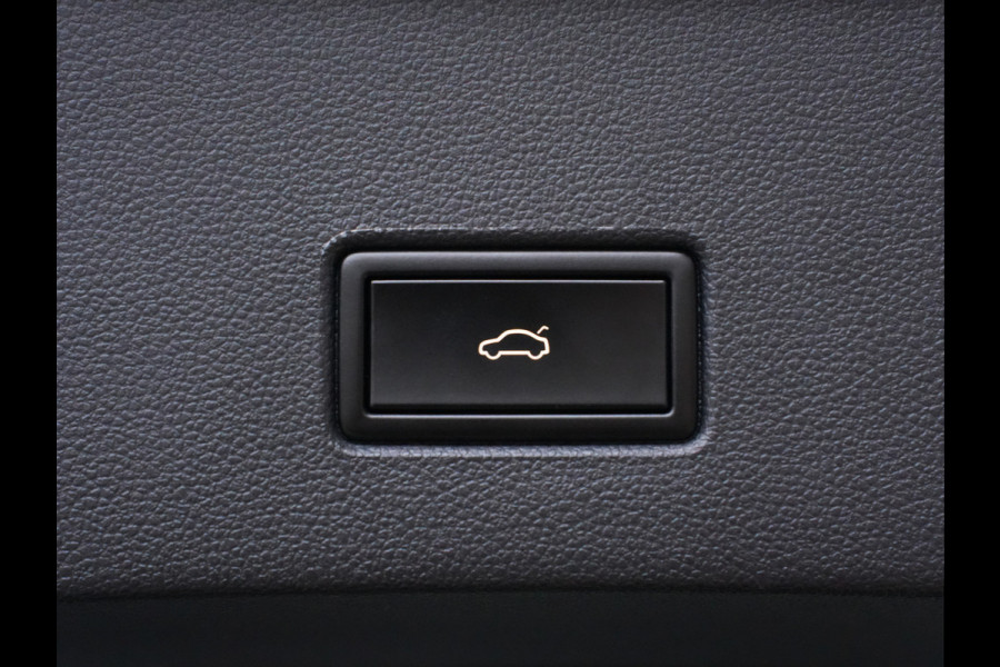 Volkswagen T-Roc 1.5 TSI Style Business | Panodak | Navigatie | Climate Control | Android/Apple Carplay