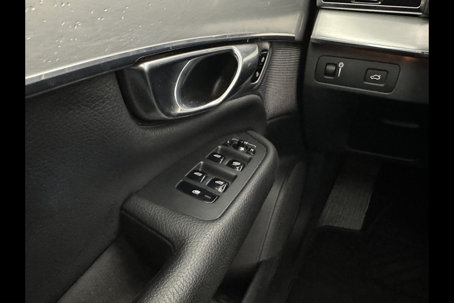 Volvo XC90 2.0 D5 AWD Inscription ( 7-Pers ) Aut. *PANO | LUXURY-LEATHER | FULL-LED | MEMORY-PACK | LANE-ASSIST | PDC | ECC | KEYLESS | DAB | NAVI-FULLMAP | ADAPTIVE-CRUISE | HEATED-SPORTSEATS | DIGI-COCKPIT | 19''ALU*