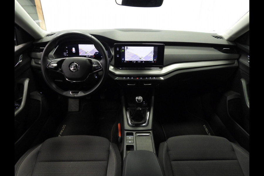 Škoda Octavia Combi 1.0 TSI Business Edition NAVI/VIRTUAL/LED/TREKH/18"LMV!