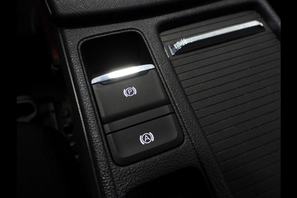 Škoda Octavia Combi 1.0 TSI Business Edition NAVI/VIRTUAL/LED/TREKH/18"LMV!