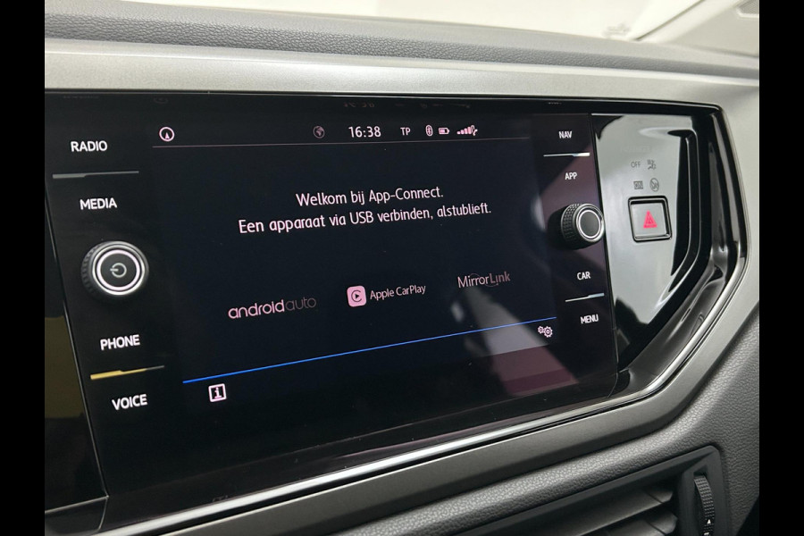 Volkswagen Polo Occasion 1.0 TSI Comfortline Business | Zwart | Tweedehands Volkswagen Polo | Airco | Cruisecontrol | Bluetooth