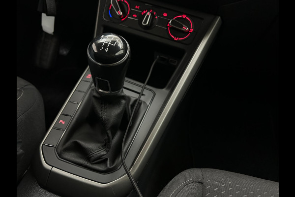 Volkswagen Polo Occasion 1.0 TSI Comfortline Business | Zwart | Tweedehands Volkswagen Polo | Airco | Cruisecontrol | Bluetooth