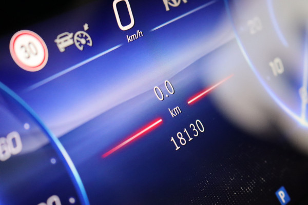 Mercedes-Benz EQS SUV 450 4MATIC AMG Line 118 kWh | Facelift | Hyperscreen | Achterasbesturing | Airmatic | Distronic+ | Massage | Burmester | Trekhaak | Verwarmd Stuurwiel | HUD | Stoelventilatie |