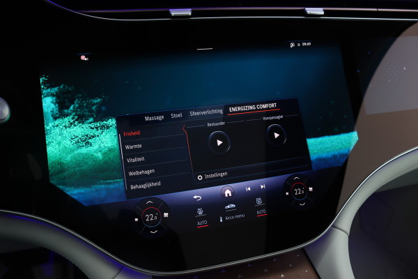 Mercedes-Benz EQS SUV 450 4MATIC AMG Line 118 kWh | Facelift | Hyperscreen | Achterasbesturing | Airmatic | Distronic+ | Massage | Burmester | Trekhaak | Verwarmd Stuurwiel | HUD | Stoelventilatie |