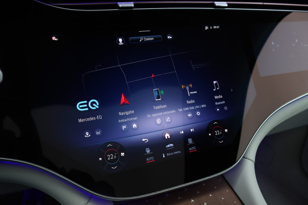 Mercedes-Benz EQS SUV 450 4MATIC AMG Line 118 kWh | Facelift | Hyperscreen | Achterasbesturing | Airmatic | Distronic+ | Massage | Burmester | Trekhaak | Verwarmd Stuurwiel | HUD | Stoelventilatie |