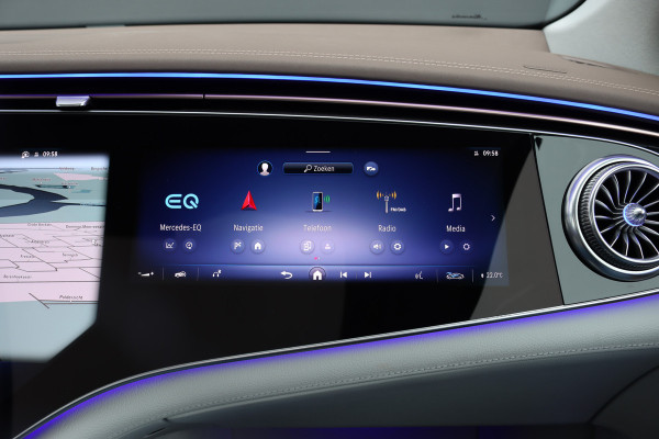 Mercedes-Benz EQS SUV 450 4MATIC AMG Line 118 kWh | Facelift | Hyperscreen | Achterasbesturing | Airmatic | Distronic+ | Massage | Burmester | Trekhaak | Verwarmd Stuurwiel | HUD | Stoelventilatie |