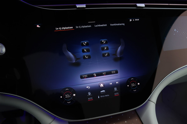 Mercedes-Benz EQS SUV 450 4MATIC AMG Line 118 kWh | Facelift | Hyperscreen | Achterasbesturing | Airmatic | Distronic+ | Massage | Burmester | Trekhaak | Verwarmd Stuurwiel | HUD | Stoelventilatie |