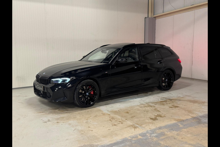BMW 3 Serie Touring 330e | M-SPORT | PANO | HUD | TREKHAAK | CAMERA | SHADOW LINE
