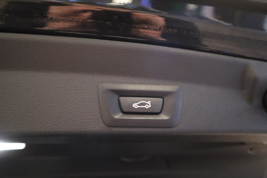 BMW 4 Serie Gran Coupé 420i High Executive Edition M-sport Schuif/kantel-dak Leder