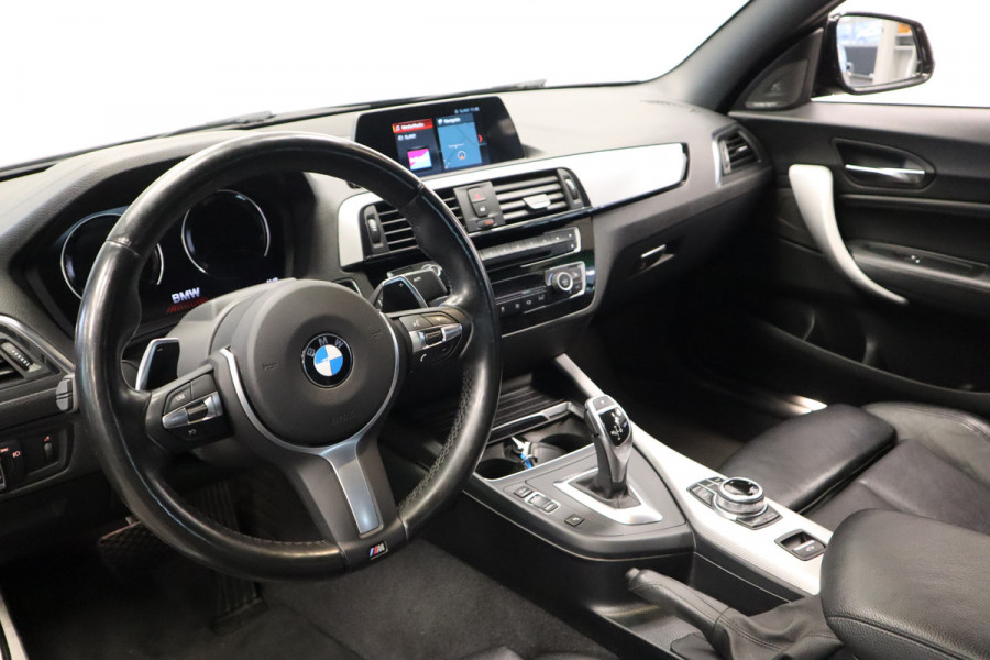BMW 2 Serie Cabrio 220i High Executive H&K PDC