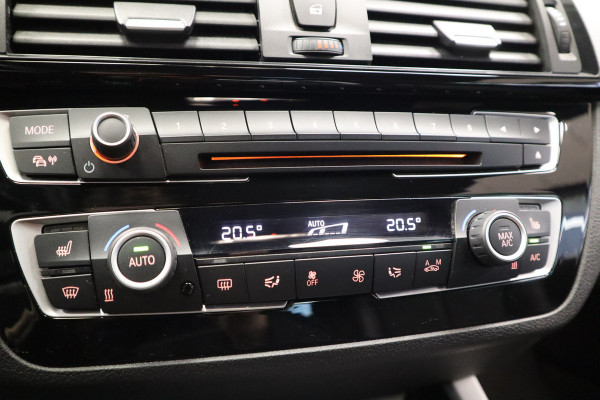 BMW 2 Serie Cabrio 220i High Executive H&K PDC