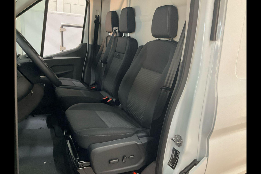 Ford Transit 350 2.0 TDCI L3H2 Trend 130pk | Safety en Comfort pack | Trekhaak | SYNC 4 Navigatie