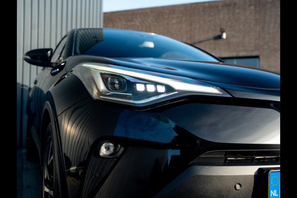 Toyota C-HR 1.8 Hybrid First Edition | JBL | LED koplampen | BSM | Navi | PDC V&A | Prijs Rijklaar!!