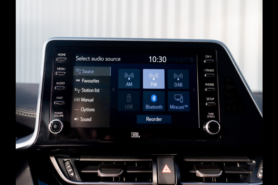 Toyota C-HR 1.8 Hybrid First Edition | JBL | LED koplampen | BSM | Navi | PDC V&A | Prijs Rijklaar!!