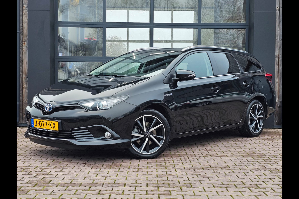 Toyota Auris Touring Sports 1.8 Hybrid Dynamic | Automaat | Navi | Cruise | Camera | LMV | Keyless |