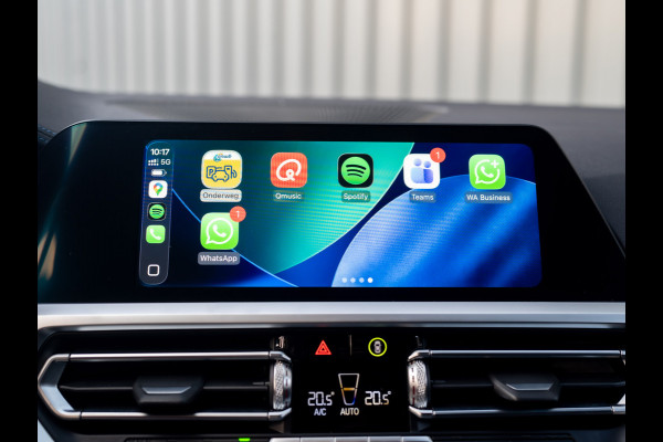 BMW 3-serie 320i High Executive | M-Sport | Laser | Stoelgeheugen | Trekhaak wegkl. | 19'' | Head Up | Camera | Keyless | Prijs Rijklaar!!