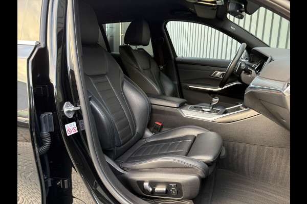 BMW 3-serie 320i High Executive | M-Sport | Laser | Stoelgeheugen | Trekhaak wegkl. | 19'' | Head Up | Camera | Keyless | Prijs Rijklaar!!