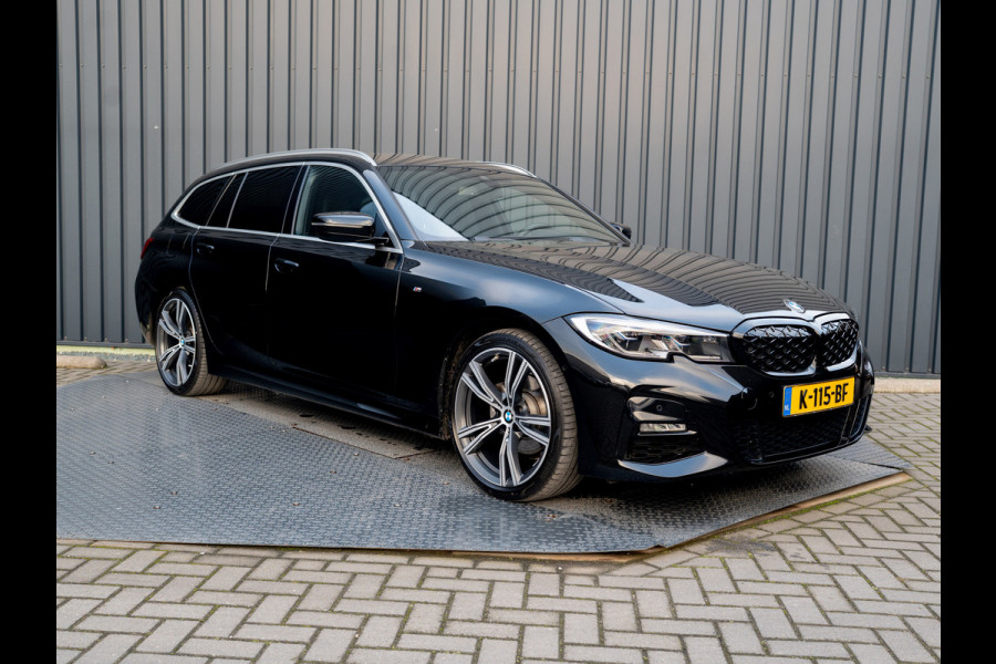 BMW 3-serie 320i High Executive | M-Sport | Laser | Stoelgeheugen | Trekhaak wegkl. | 19'' | Head Up | Camera | Keyless | Prijs Rijklaar!!