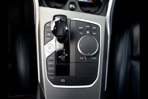 BMW 3-serie 320i High Executive | M-Sport | Laser | Stoelgeheugen | Trekhaak wegkl. | 19'' | Head Up | Camera | Keyless | Prijs Rijklaar!!