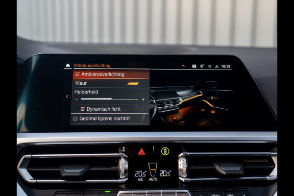 BMW 3-serie 320i High Executive | M-Sport | Laser | Stoelgeheugen | Trekhaak wegkl. | 19'' | Head Up | Camera | Keyless | Prijs Rijklaar!!