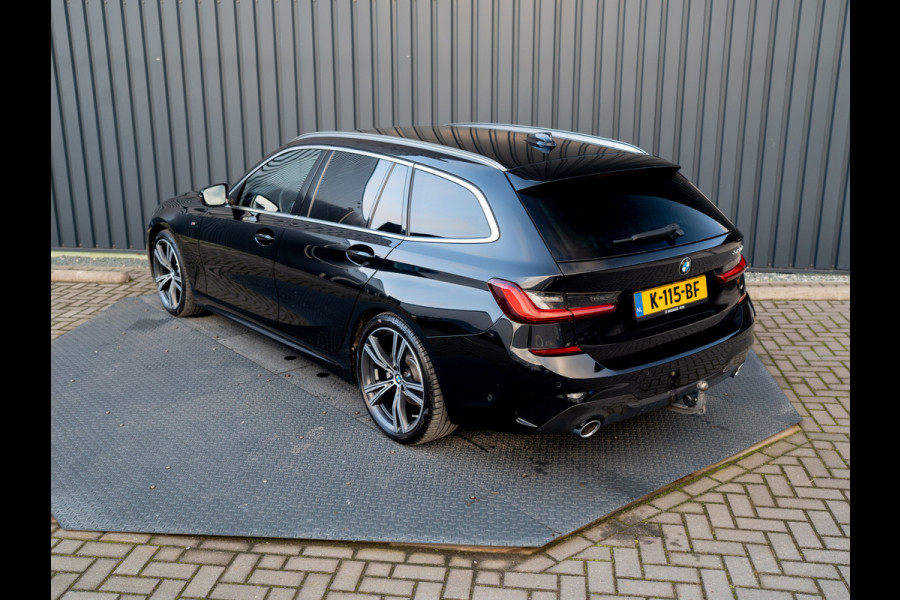 BMW 3-serie 320i High Executive | M-Sport | Laser | Stoelgeheugen | Trekhaak wegkl. | 19'' | Head Up | Camera | Keyless | Prijs Rijklaar!!