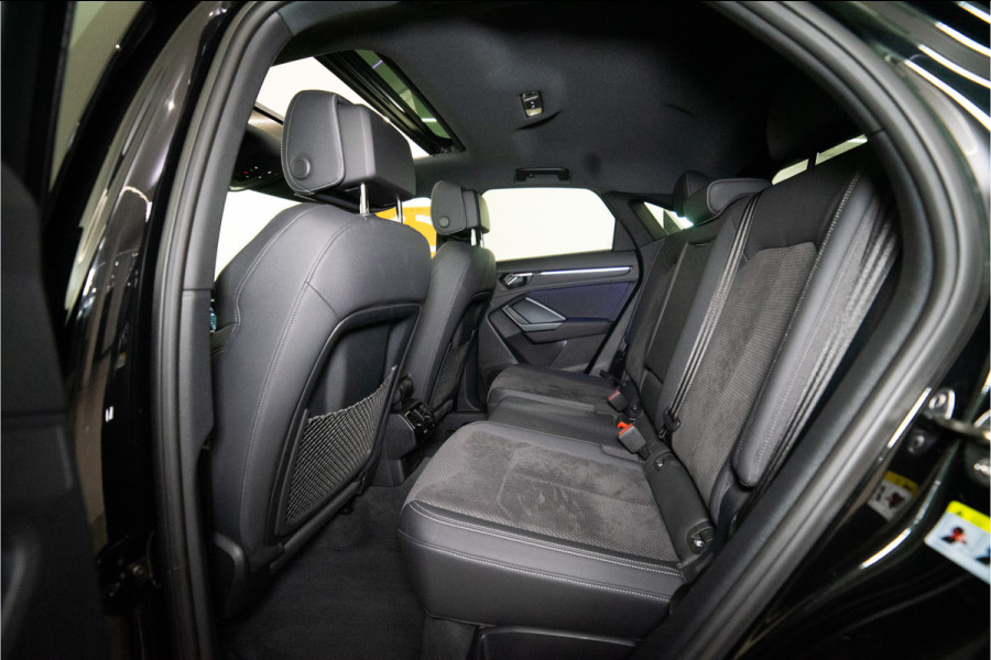 Audi Q3 Sportback 45 TFSI e S Edition 245PK | Pano | Sonos | Trekhaak | Sfeer | VOL! 12 MND Garantie
