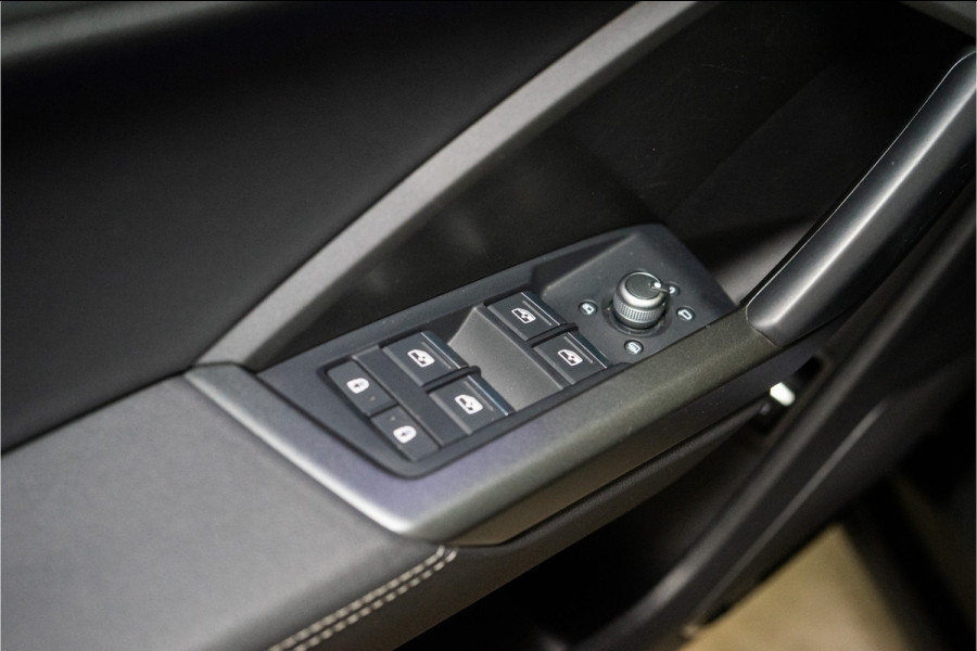 Audi Q3 Sportback 45 TFSI e S Edition 245PK | Pano | Sonos | Trekhaak | Sfeer | VOL! 12 MND Garantie