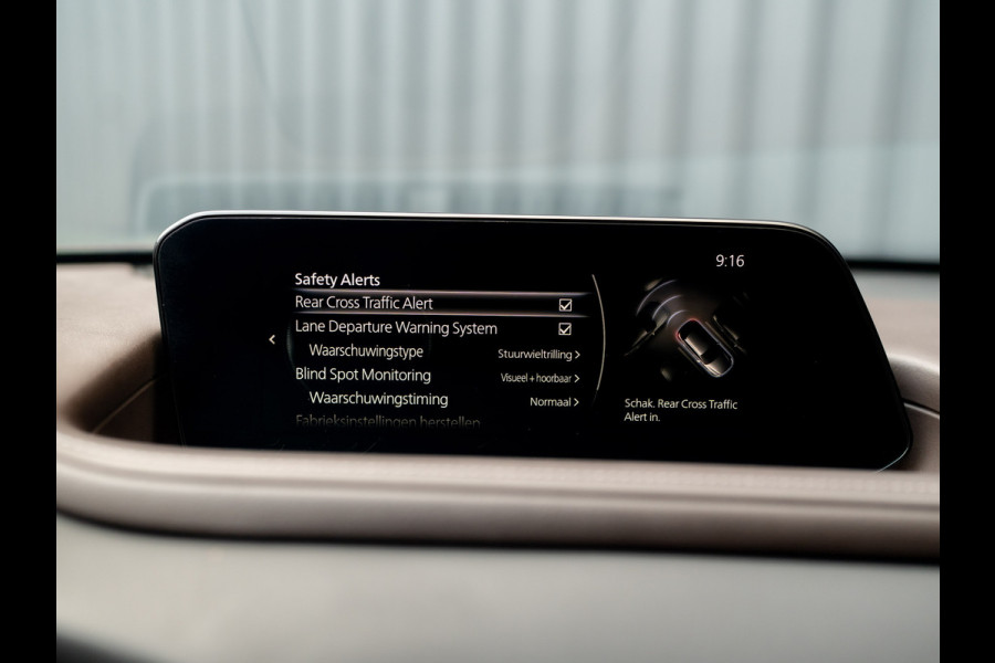 Mazda CX-30 2.0 e-SkyActiv-X M Hybrid Luxury | Leder | Stoelgeheugen | Bose | Head Up | Stoel & Stuur verw. | Prijs Rijklaar!!