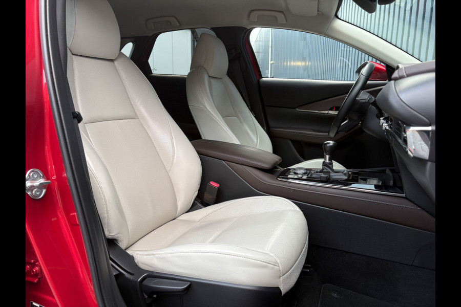 Mazda CX-30 2.0 e-SkyActiv-X M Hybrid Luxury | Leder | Stoelgeheugen | Bose | Head Up | Stoel & Stuur verw. | Prijs Rijklaar!!