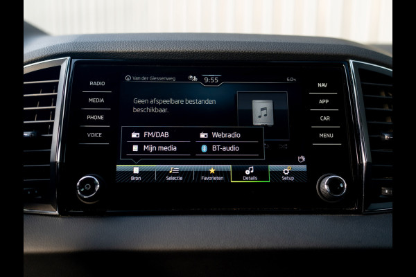 Škoda Karoq 1.5 TSI ACT Business Edition Plus | Elk. A-klep | Camera | Adapt. Cr. | Prijs Rijklaar!!