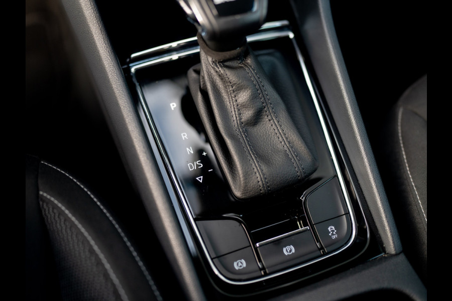 Škoda Karoq 1.5 TSI ACT Business Edition Plus | Elk. A-klep | Camera | Adapt. Cr. | Prijs Rijklaar!!