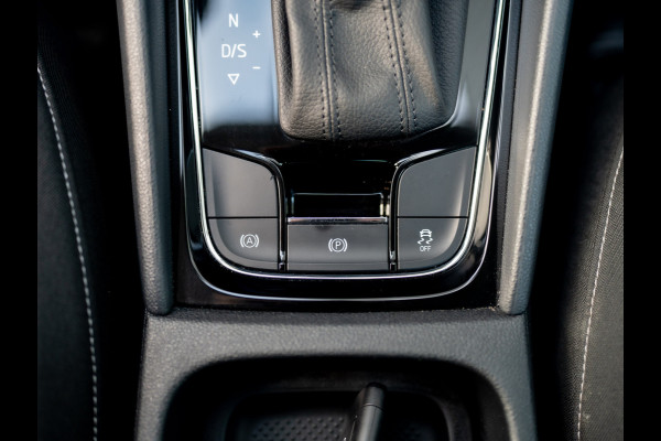 Škoda Karoq 1.5 TSI ACT Business Edition Plus | Elk. A-klep | Camera | Adapt. Cr. | Prijs Rijklaar!!