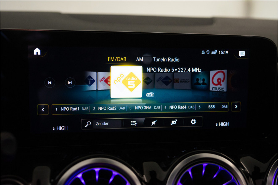 Mercedes-Benz B-Klasse 250 e AMG 218PK | NL AUTO+NAP | Pano | Memory | Burmester | Sfeer | Trekhaak | VOL! 12 MND Garantie