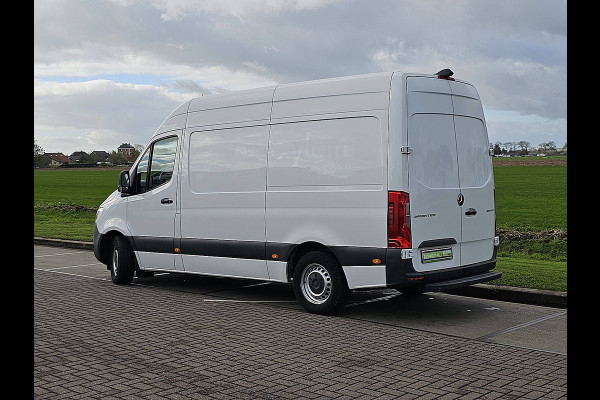 Mercedes-Benz Sprinter 314 2.2 CDI L2H2 EURO VI-D Automaat Mbux Standkachel Airco Adaptieve Cruise Camera PDC WP-Inrichting RWD Euro6 143 PK!