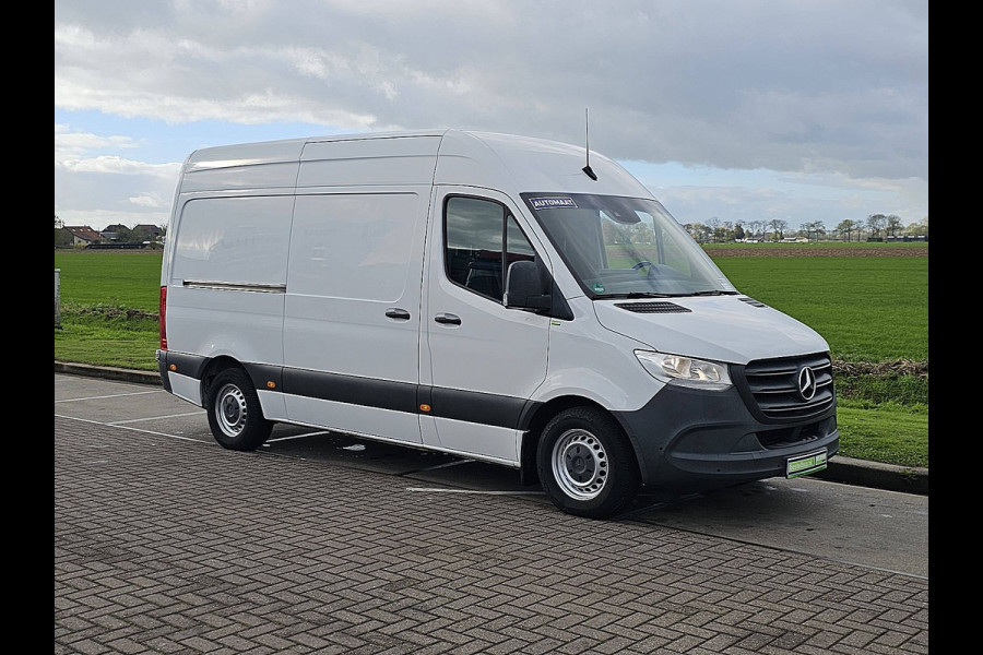 Mercedes-Benz Sprinter 314 2.2 CDI L2H2 EURO VI-D Automaat Mbux Standkachel Airco Adaptieve Cruise Camera PDC WP-Inrichting RWD Euro6 143 PK!