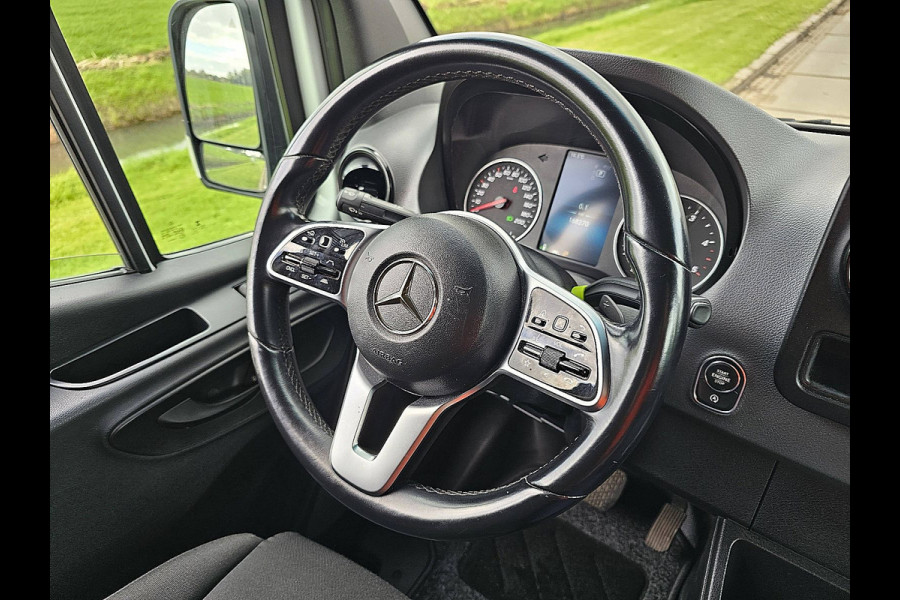 Mercedes-Benz Sprinter 314 2.2 CDI L2H2 EURO VI-D Automaat Mbux Standkachel Airco Adaptieve Cruise Camera PDC WP-Inrichting RWD Euro6 143 PK!