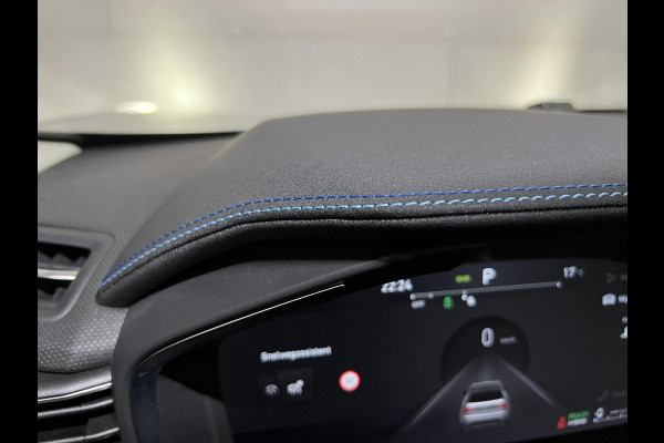 Lynk & Co 01 1.5 Plug-in Black Edition Sfeerver. 360° NAP