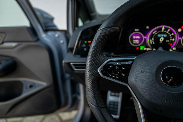 Volkswagen Golf 1.4 eHybrid GTE 245pk Matrix LED mistl. Dyn Light